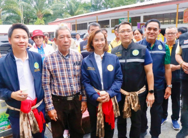 ลงพื้นที่ตรวจราชการเพื่อแก้ไขปัญหาความเดือดร้อนของเกษตรกรด้านแหล่งน้ำ ในพื้นที่จังหวัดนครศรีธรรมราช โดยมี นายประวัติ แดงบรรจง รองอธิบดีกรมส่งเสริมสหกรณ์ และผู้บริหารหน่วยงานสังกัดกระทรวงเกษตรและสหกรณ์ ร่วมลงพื้นที่ ณ โรงเรียนบ้านน้ำร้อน ตำบลสี่ขีด อำเภอส ... พารามิเตอร์รูปภาพ 45